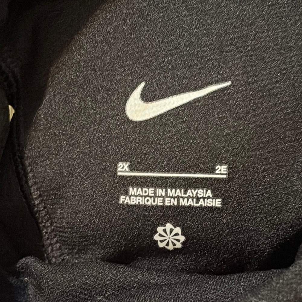 Nike Women's Black Swim Top - Picture 3 of 5